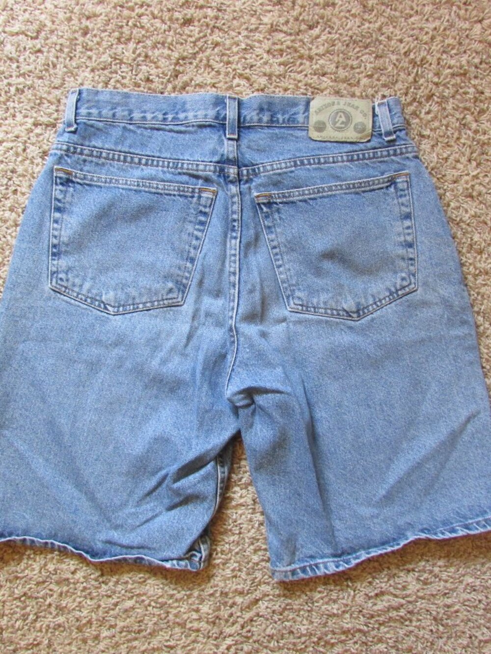 Vintage Arizona Loose 32 Light Wash Denim Jean Shorts Jorts 10" Inseam